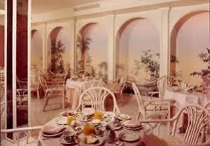 أبارتمنت كايسر كارل 4*