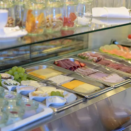 Hotel Kaiser Karl 4*